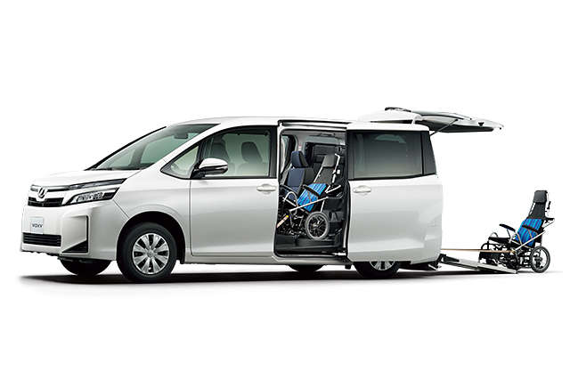 車いす仕様車6〜8人乗り(スロープタイプ)