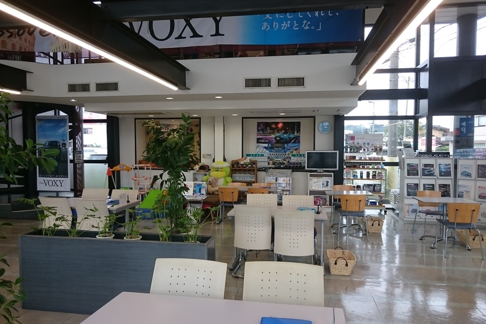 福島南バイパス店_ショールーム2